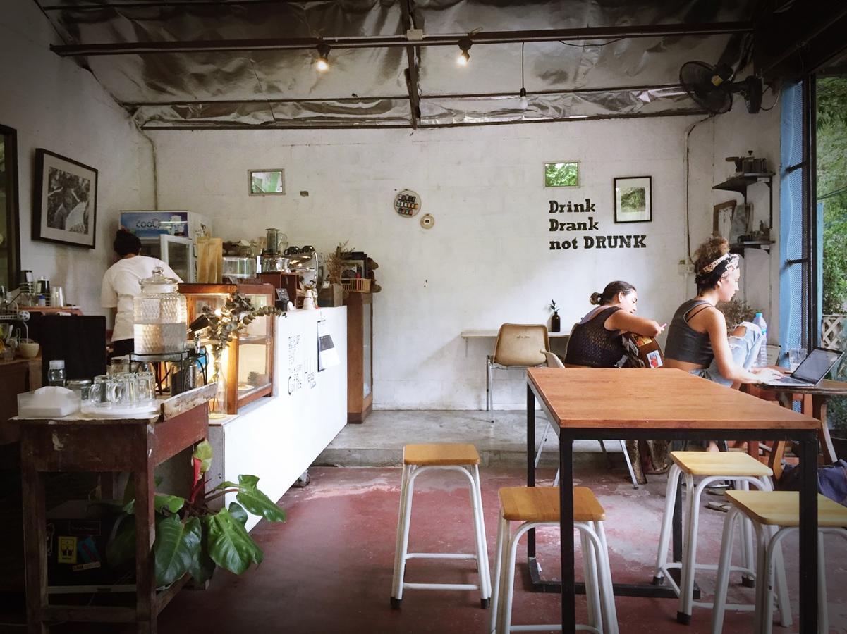 Hotel Tommy Huts Chiang Mai Esterno foto