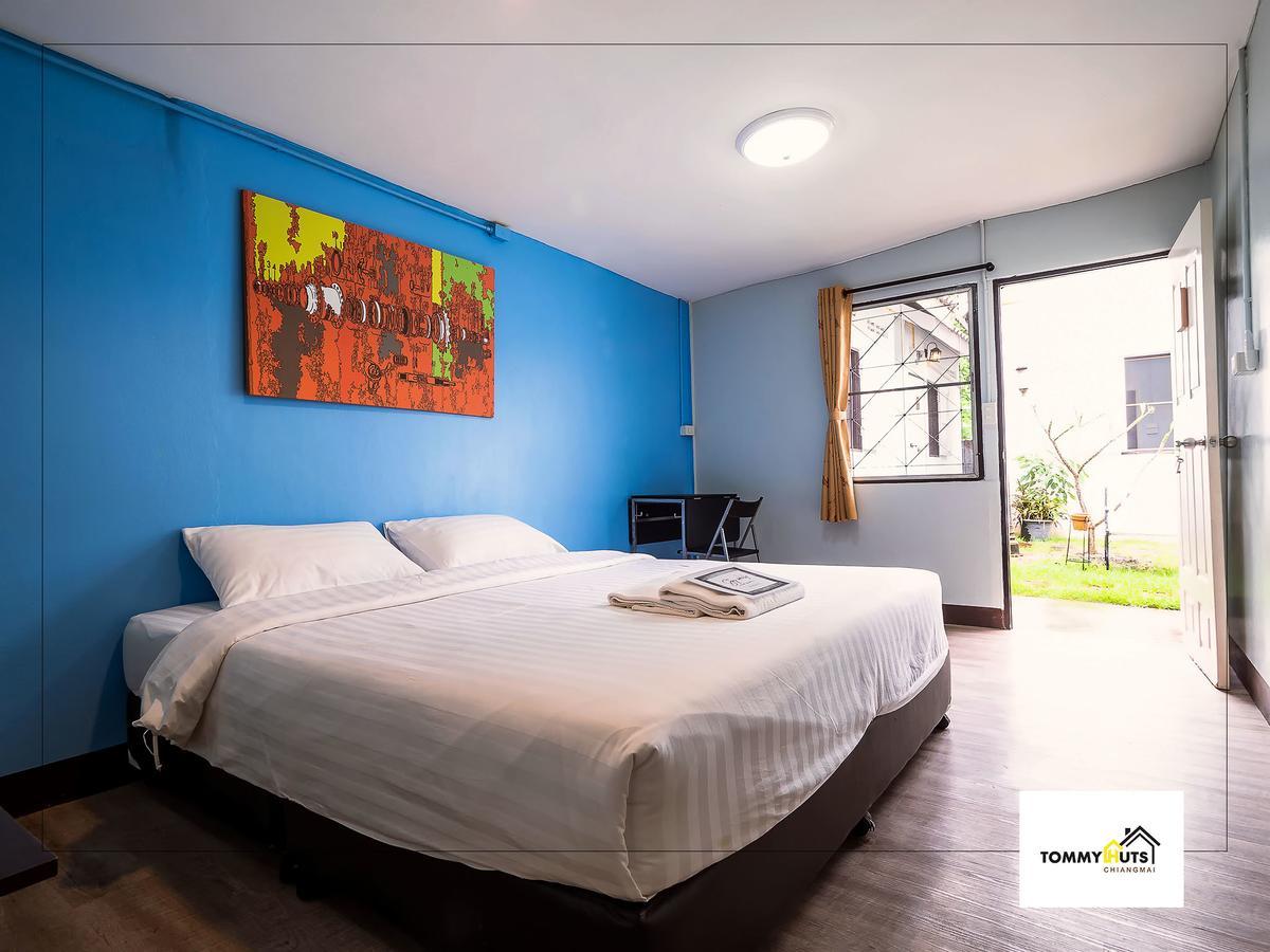 Hotel Tommy Huts Chiang Mai Esterno foto