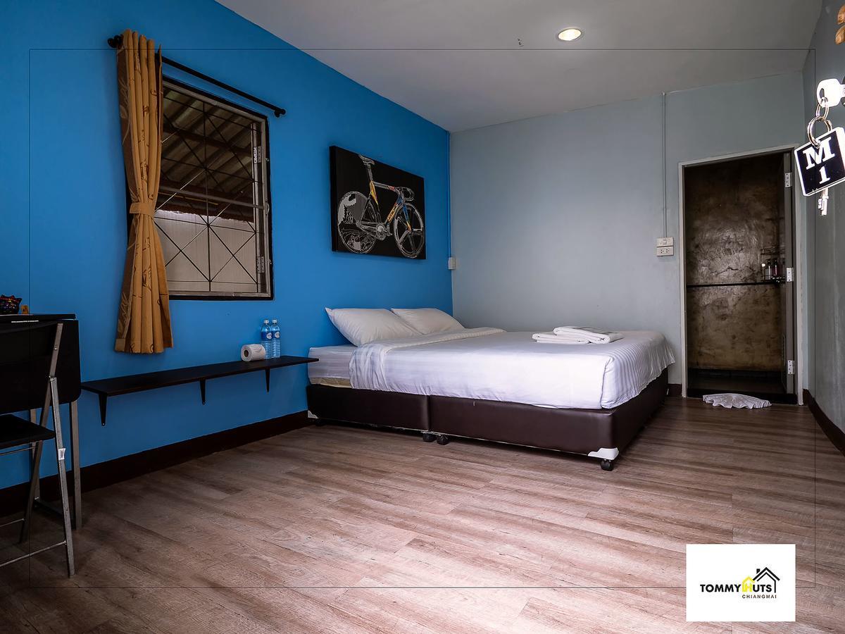 Hotel Tommy Huts Chiang Mai Esterno foto