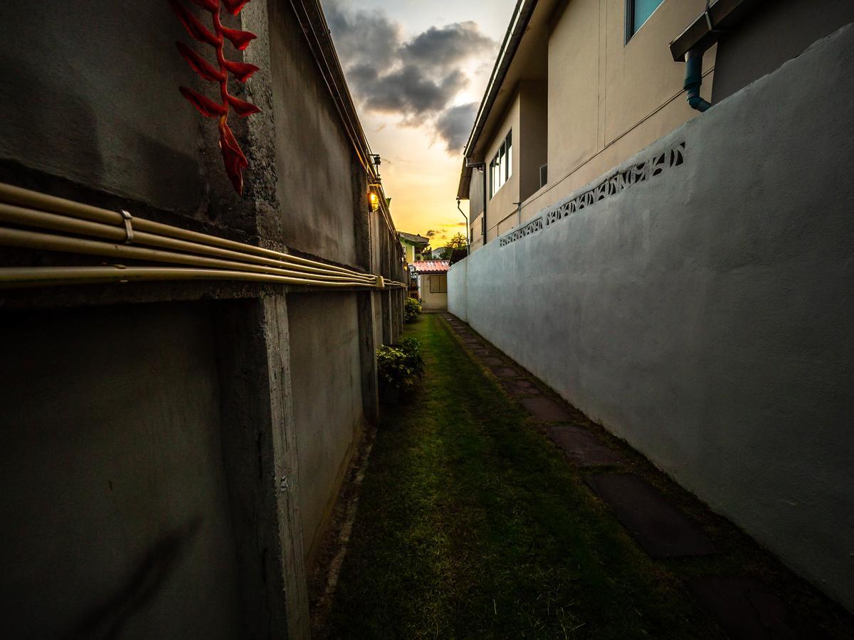 Hotel Tommy Huts Chiang Mai Esterno foto