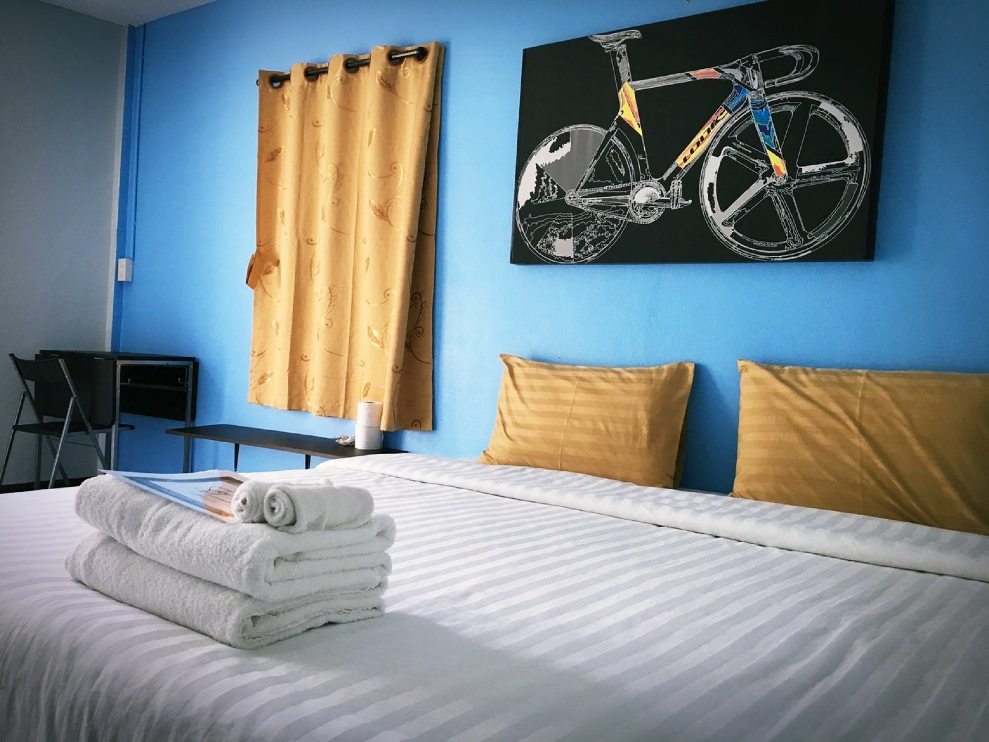 Hotel Tommy Huts Chiang Mai Esterno foto